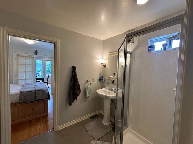 Building Photo - Briercrest ~ North Seattle Home