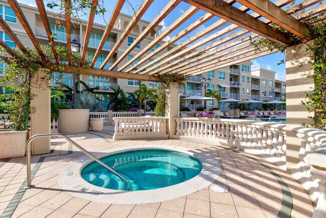 Building Photo - 99 SE Mizner Blvd