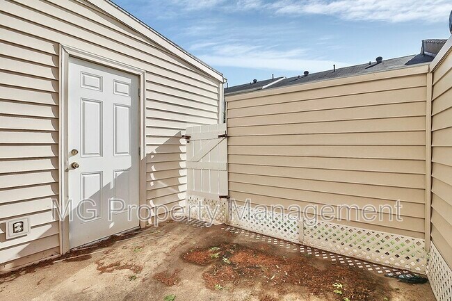Building Photo - 3726 Park Rd