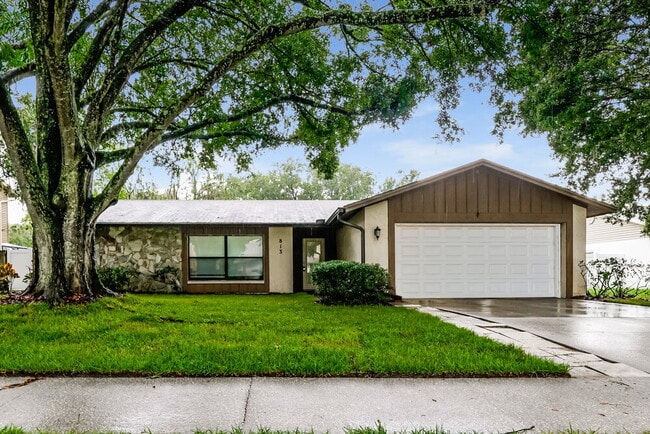 Building Photo - 813 Regal Palm Ct