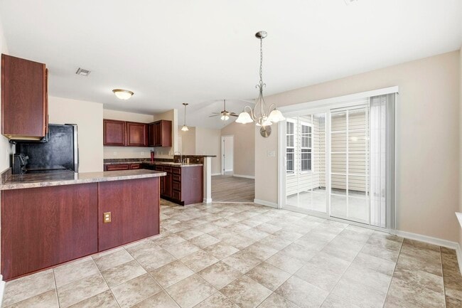 Building Photo - 2375 Morlynn Dr