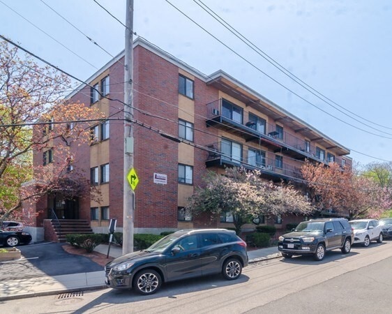 Primary Photo - 400 Savin Hill Ave