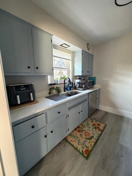 Building Photo - 3146 Portsmouth Ave