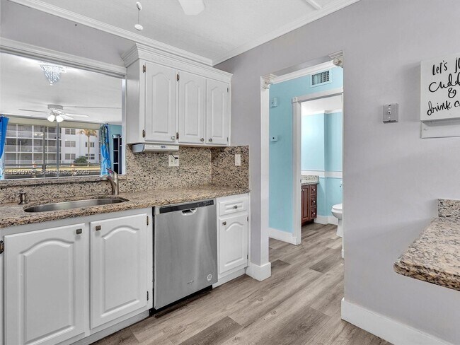 Building Photo - 3600 NE 170th St