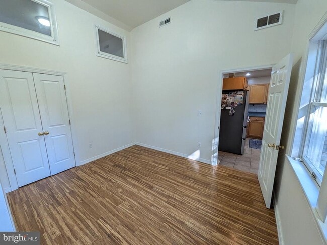 Building Photo - 965 Chester River Dr