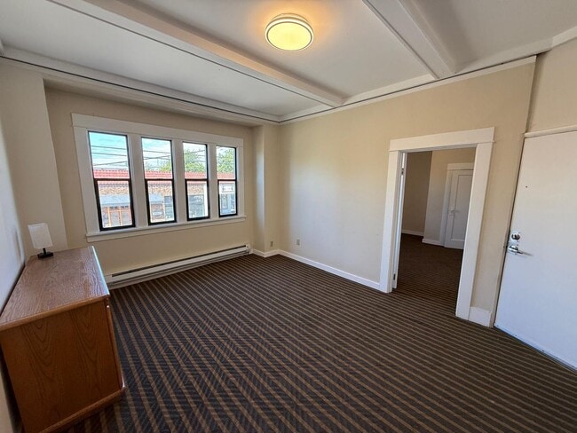 Building Photo - 1641 (TPO)