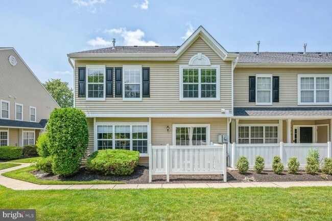 Building Photo - 1205 Delancey Way