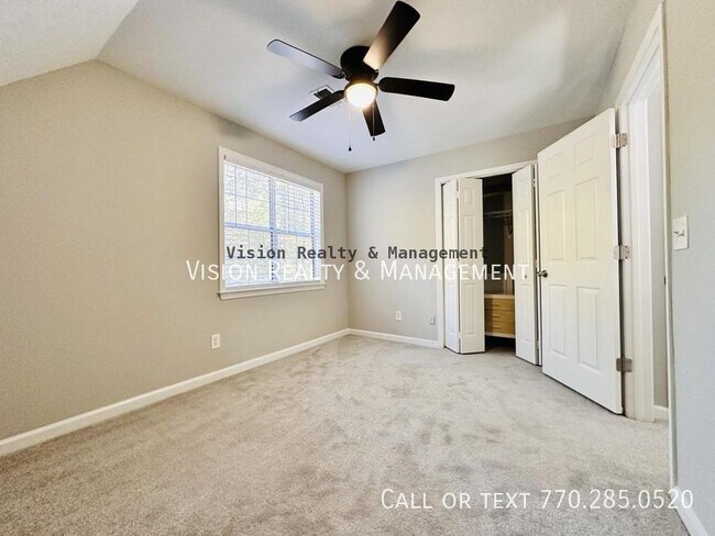 Building Photo - 51 Highland Way