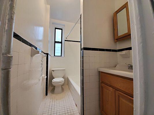 Building Photo - 1 bedroom in BRONX NY 10456