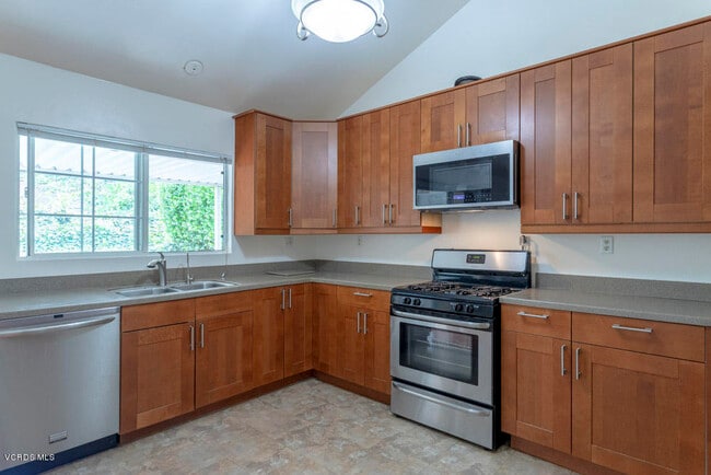 Building Photo - 29352 Trailway Ln