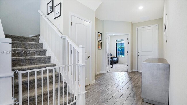 Building Photo - 8605 Patron Ln