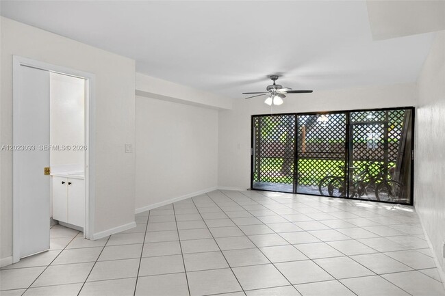 Building Photo - 4241 SW 71st Ter