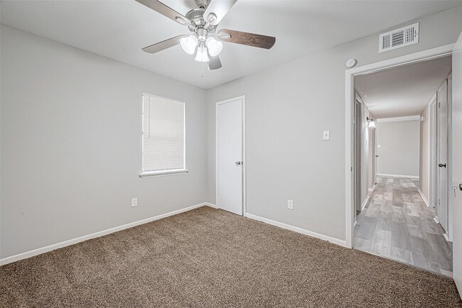 Building Photo - 3615 Needville Ave