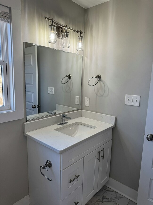 Building Photo - 36 Allwell Rd.