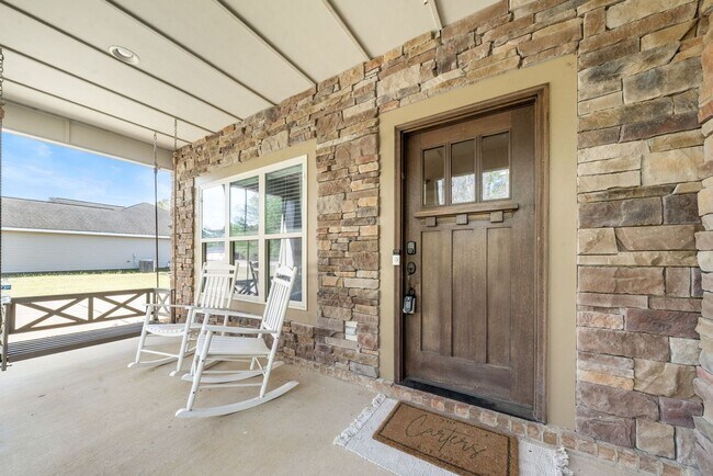 Building Photo - Spacious 4 Bed 4.5 Bath! Available July 15th!