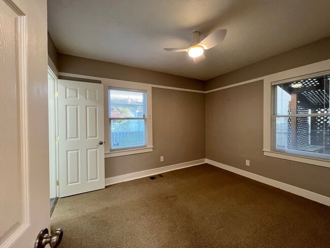 Building Photo - TENTATIVELY RENTED 2 Bedrooms, 1 Bathroom Charmer Near Downtown Napa