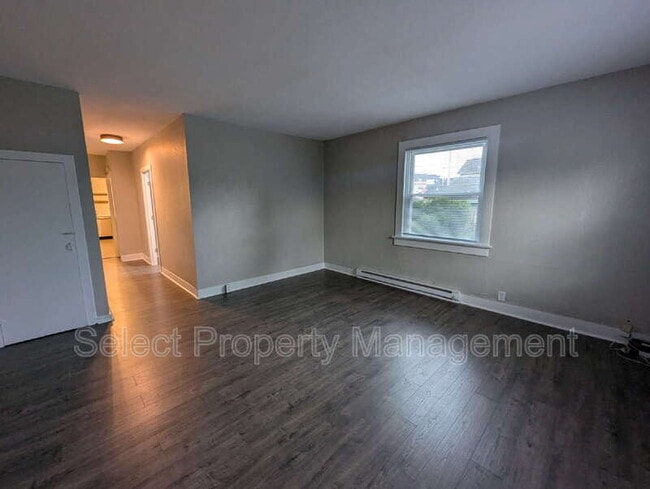 Building Photo - 601 Brackenridge St