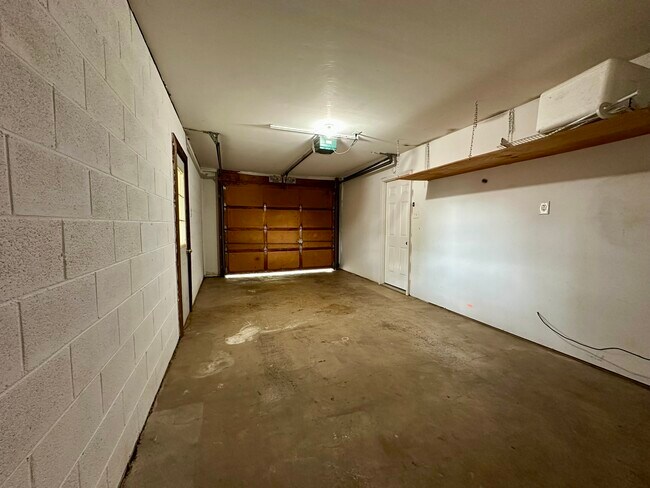 Building Photo - 1812 Sedgewick Dr