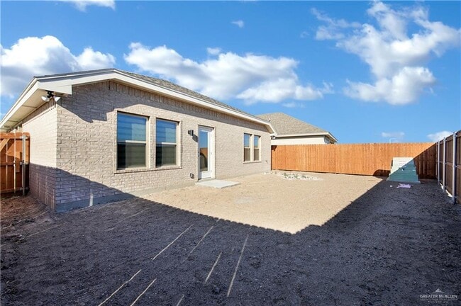 Building Photo - 23 Sereno St