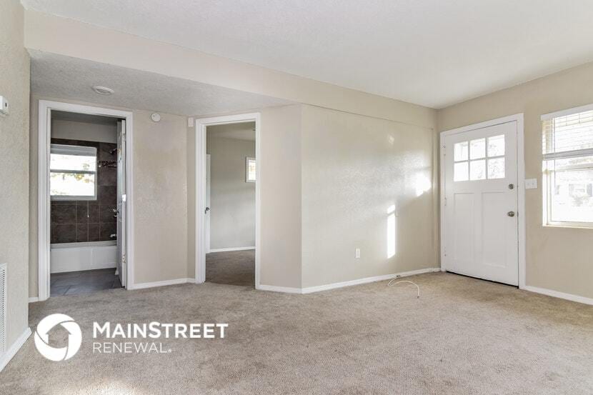 Building Photo - 2184 Colonial Ave