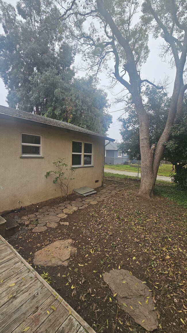 Building Photo - 2375 North Ave