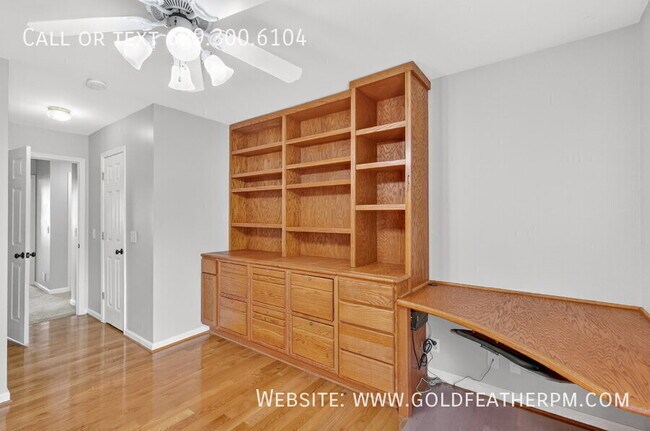 Building Photo - 3940 Waterford Way