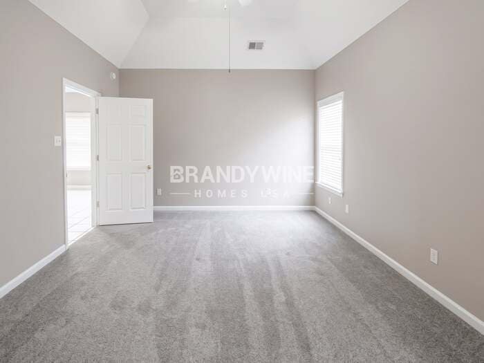 Building Photo - 1475 Far Dr