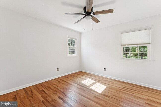 Building Photo - 8525 Bound Brook Ln