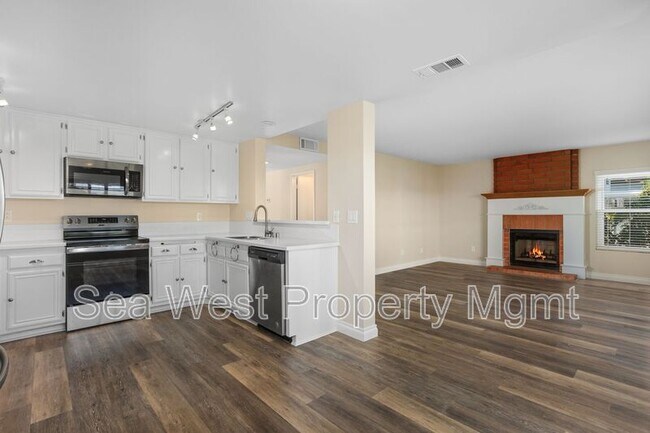 Building Photo - 1366 Eldean Ln