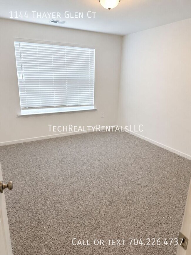 Building Photo - 1144 Thayer Gln Ct