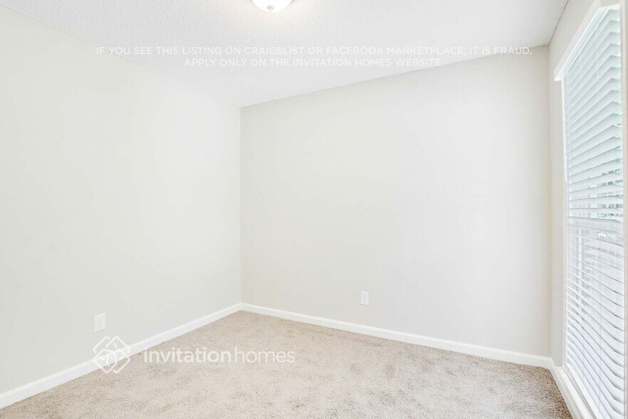 Building Photo - 208 Camden Trail
