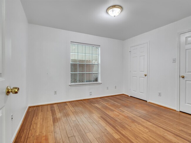 Building Photo - 7211 Canda Ln
