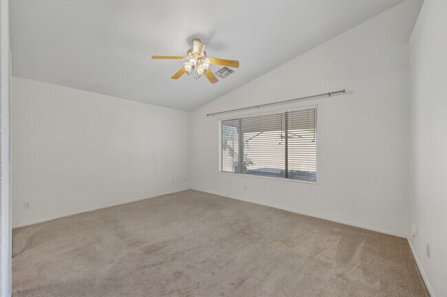 Building Photo - 6978 W Kings Ave