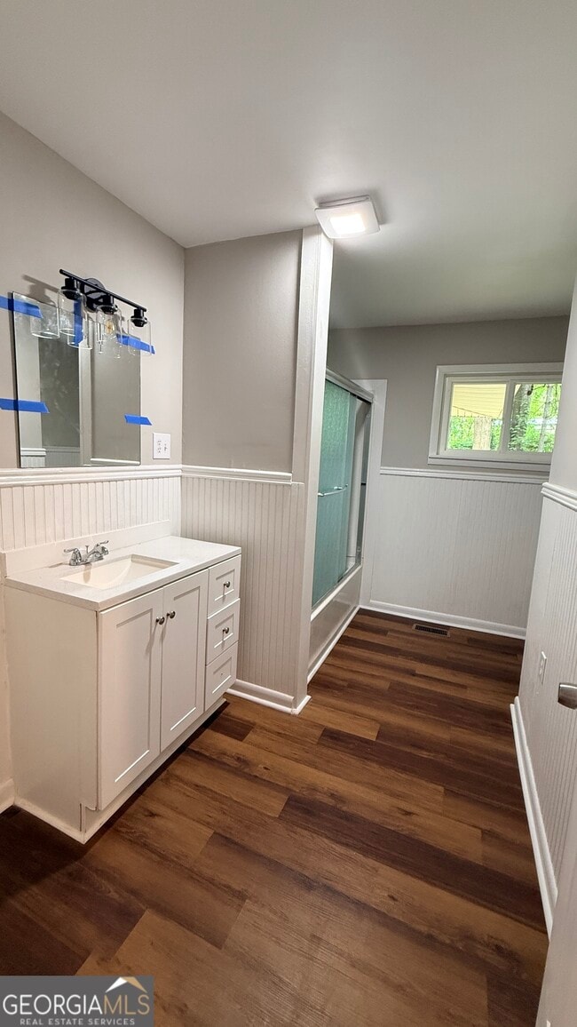 Building Photo - 42 Bagwell Dr