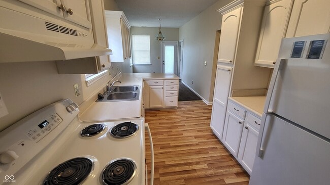 Building Photo - 6025 Prairie Meadow Dr