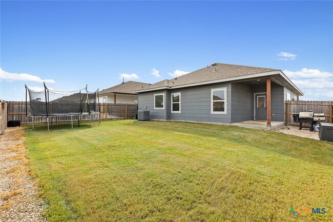 Building Photo - 1606 Flatland Trl