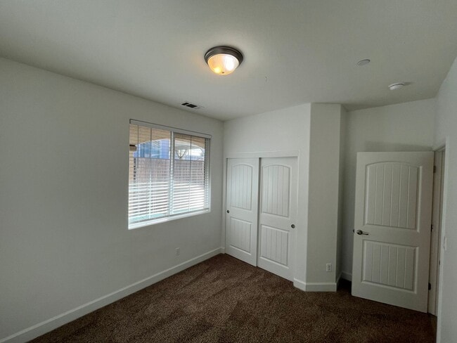 Building Photo - 1037 Shultz Ln
