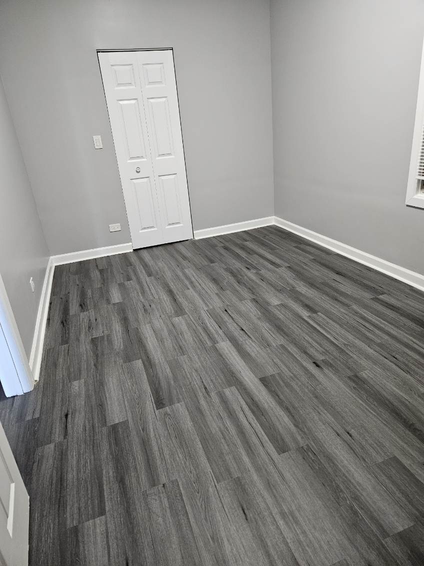 Building Photo - 8020 S Coles Ave