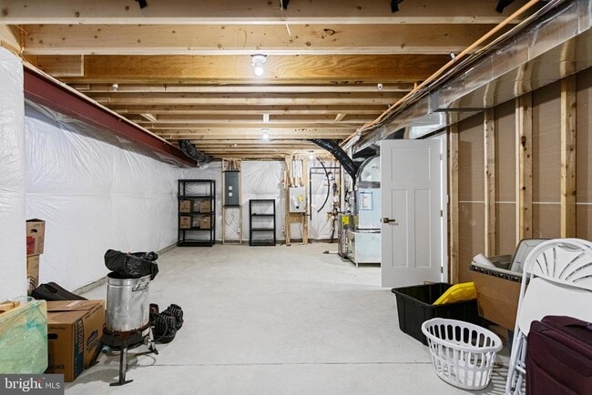 Building Photo - 12105 Empire Ln