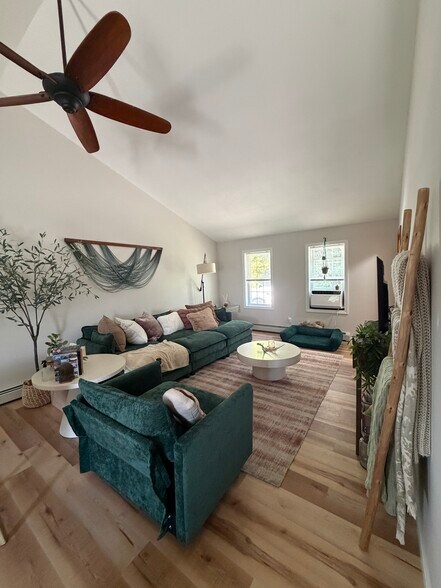 Building Photo - 1371 NH-3A