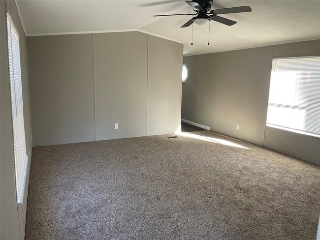 Building Photo - 17881 William Ln