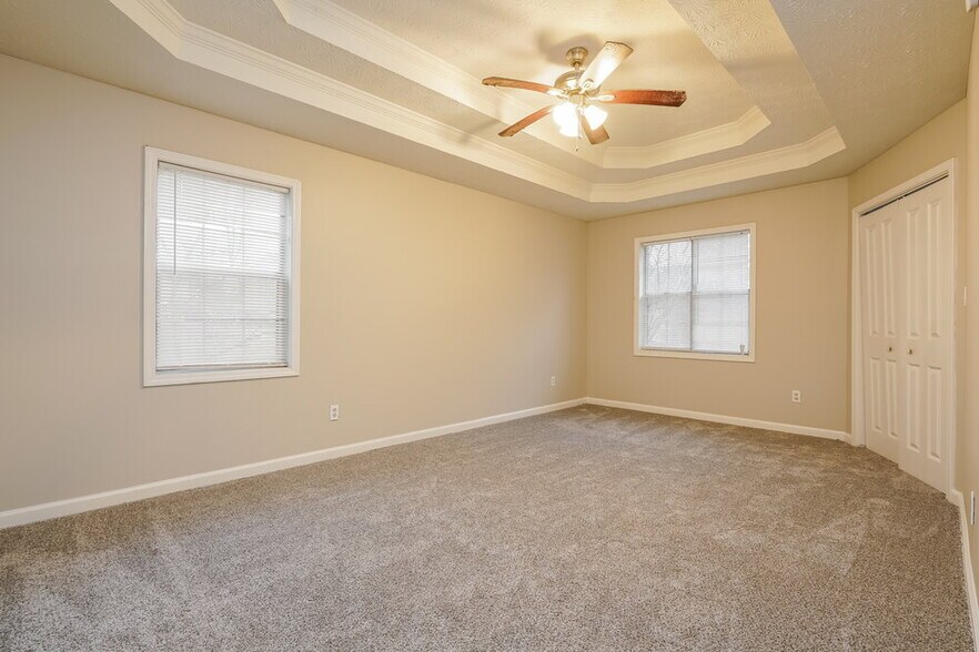 Building Photo - 2631 Windage Dr SW