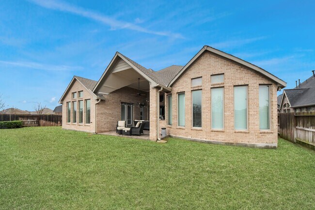 Building Photo - 23606 Verge Sims Dr