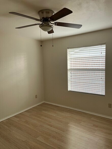 Primary Photo - 1400 Gandy Blvd N