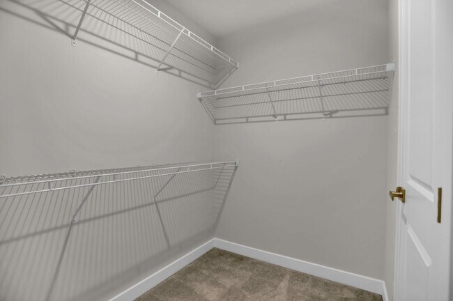 Building Photo - Luxury 4-Story Townhome with Rooftop Terrace!