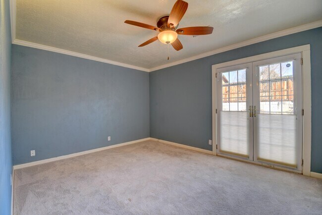 Building Photo - 5316 Van Christopher Dr NE