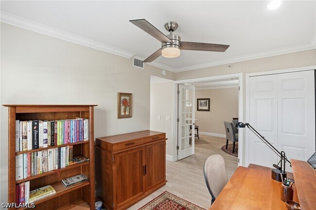 Building Photo - 4945 Cougar Ct S