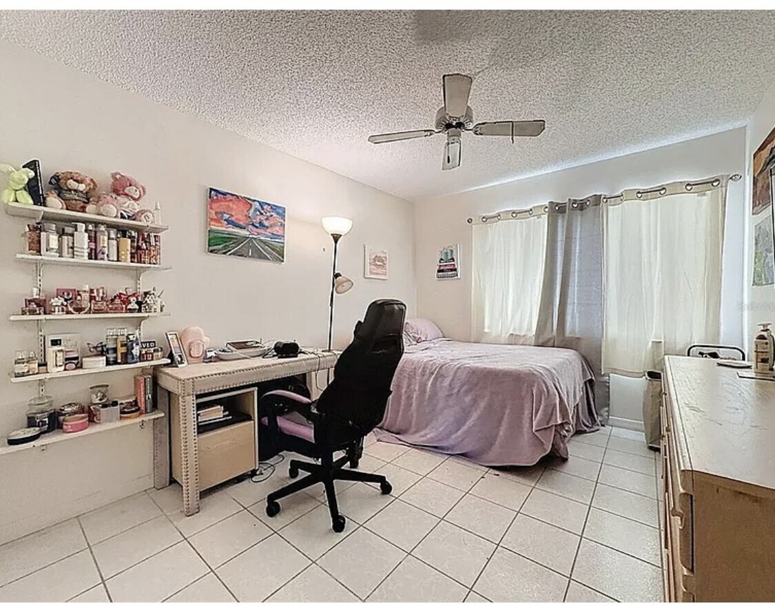 Building Photo - 7569 Heather Walk Dr