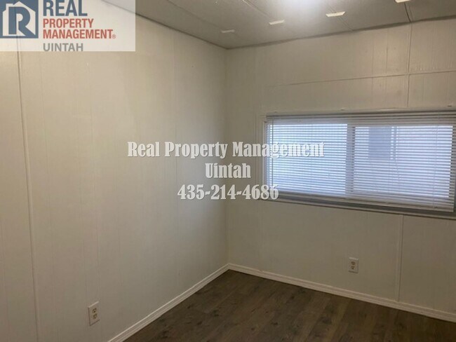Building Photo - 2 Bed 1 Bath Trailer Home WITH A $300 OFF FIRST MONTH'S RENT WHEN YOU SIGN A 12 MONTH LEASE WITH ...