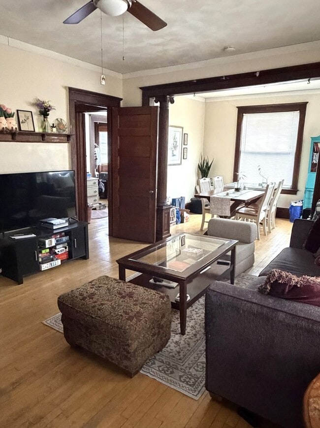 Building Photo - 1702 E Belleview Pl